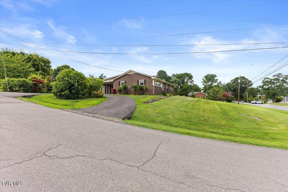 Photo #5: 1502 Woodmont Drive