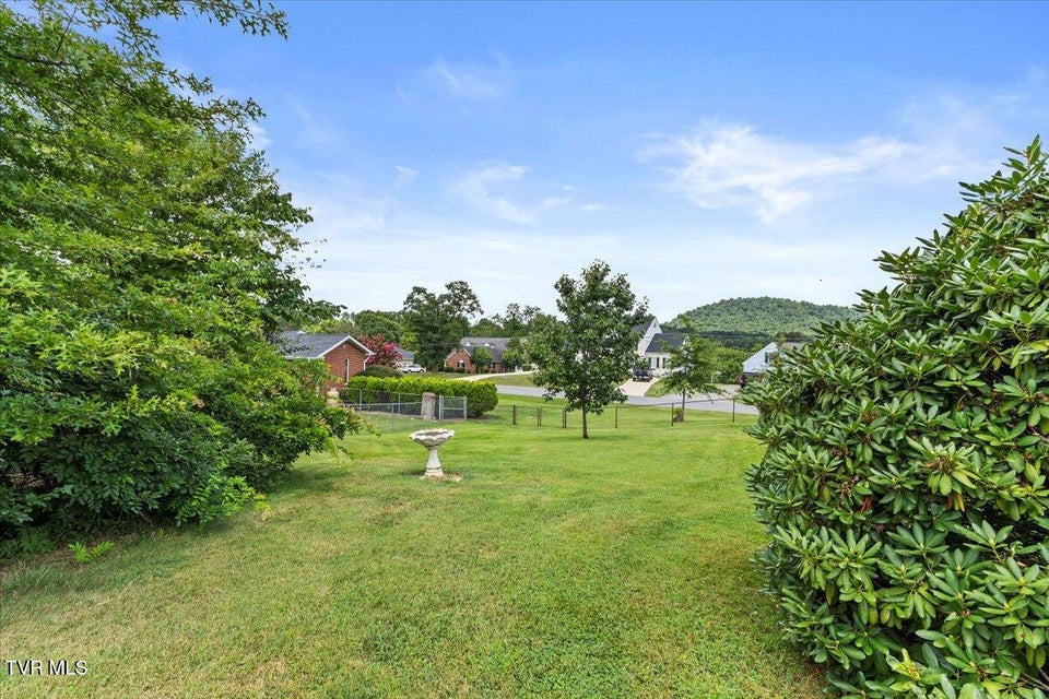 Photo #11: 1502 Woodmont Drive