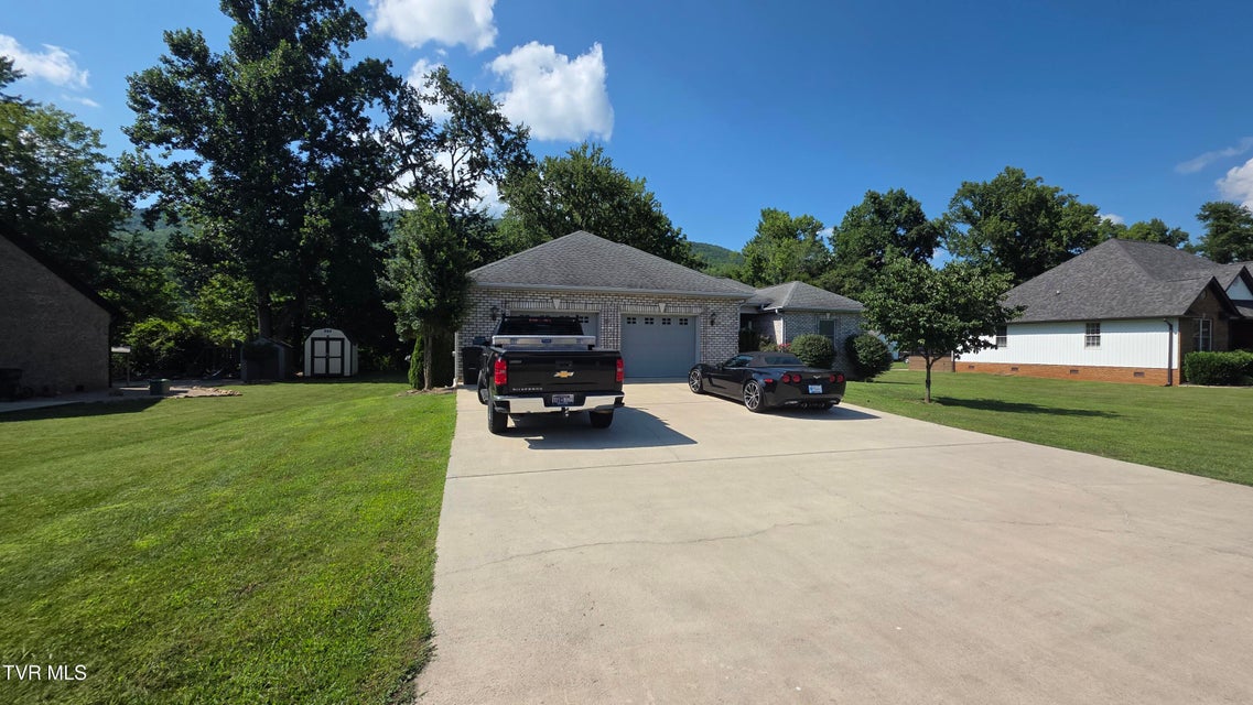 Photo #2: 212 Alania Court