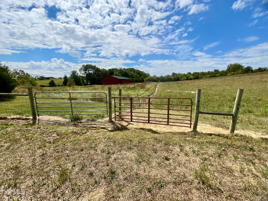 Photo #77: 1550 Mount Hope Road