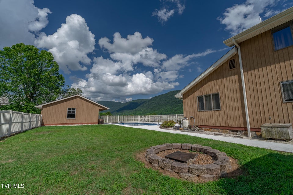 Photo #33: 2225 Buena Vista Road