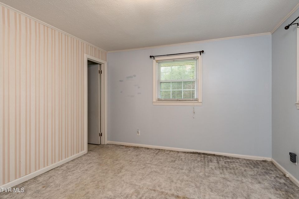 Photo #18: 114 Brookdale Dr 