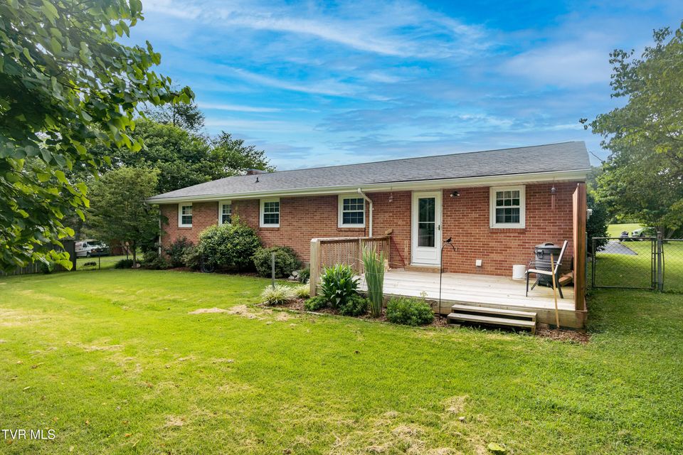 Photo #27: 114 Brookdale Dr 