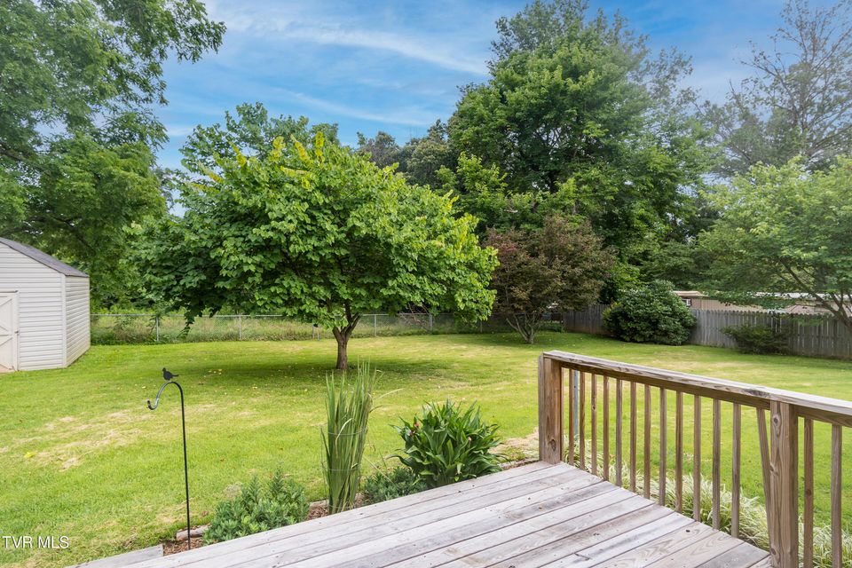 Photo #25: 114 Brookdale Dr 