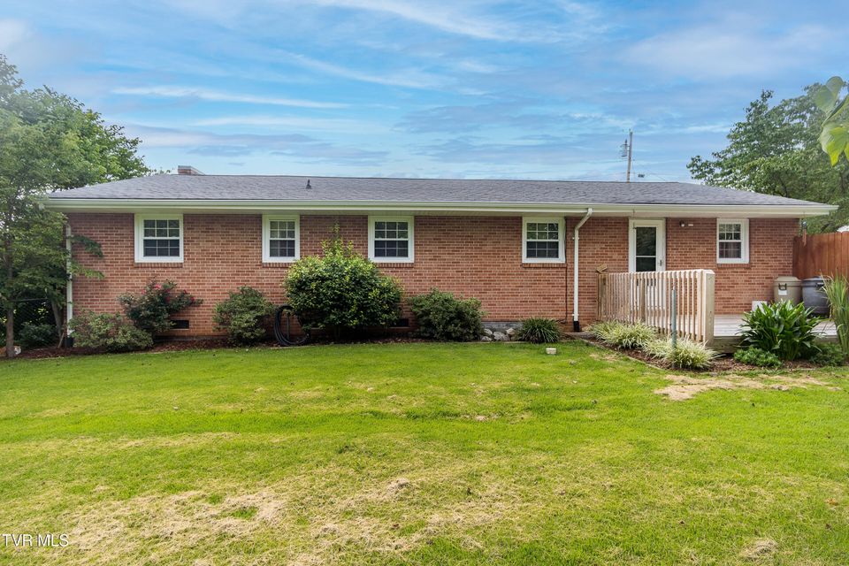 Photo #29: 114 Brookdale Dr 