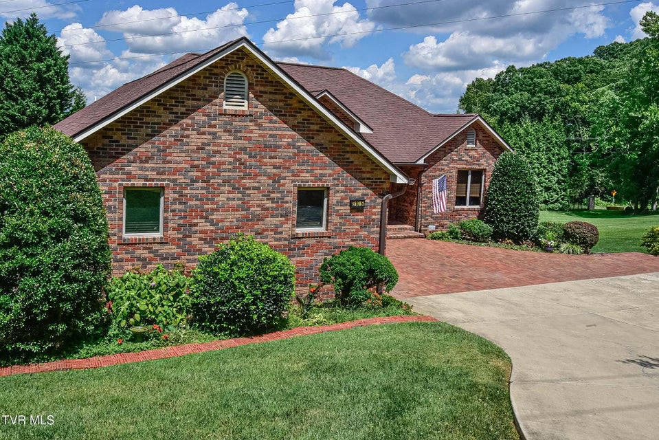 Photo #2: 3936 Thornton Drive