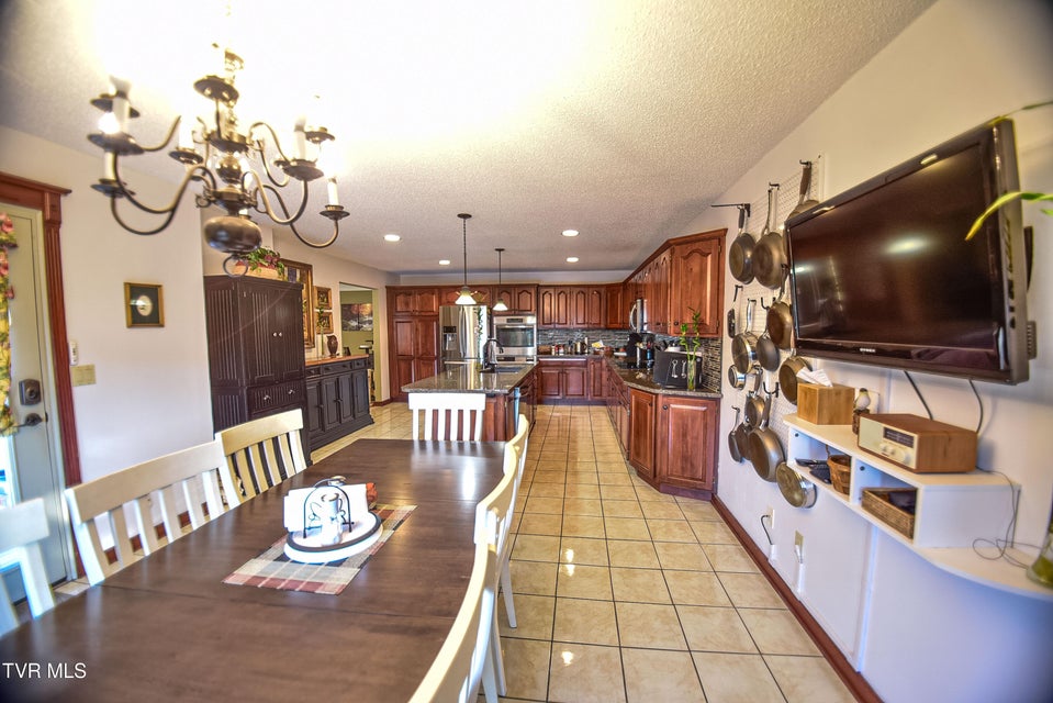 Photo #4: 3936 Thornton Drive