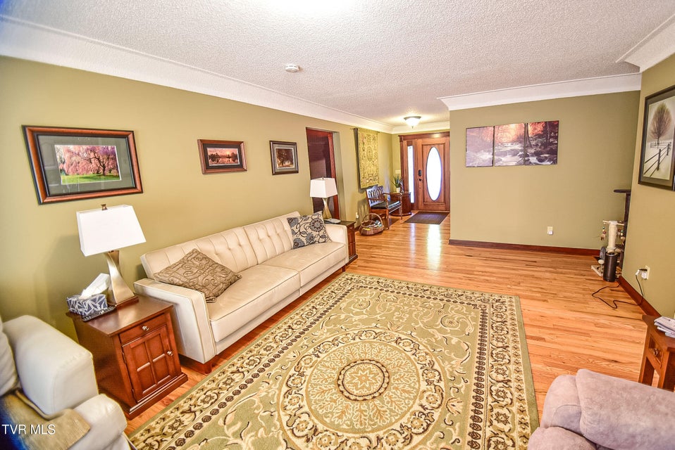 Photo #13: 3936 Thornton Drive