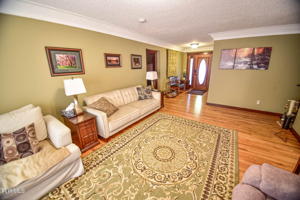 Photo #14: 3936 Thornton Drive