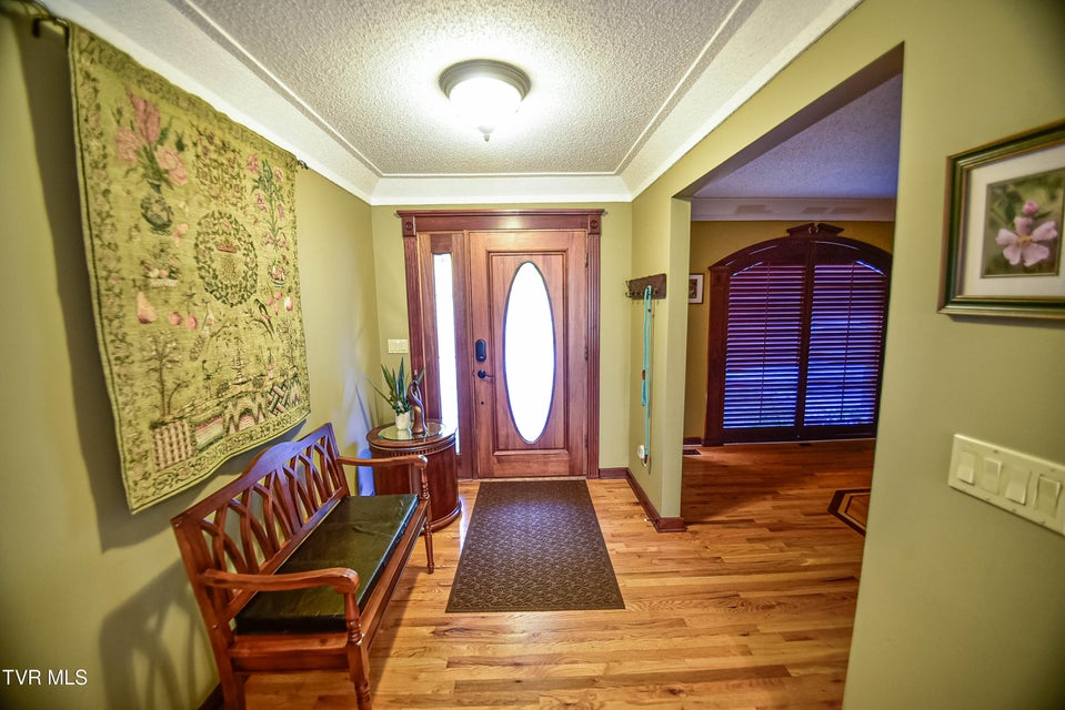 Photo #16: 3936 Thornton Drive