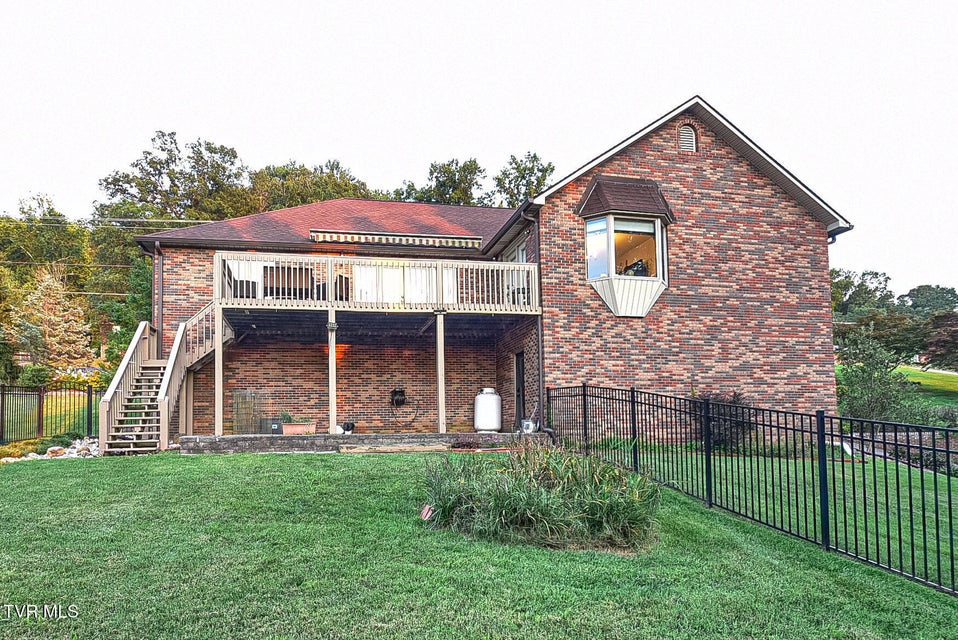 Photo #36: 3936 Thornton Drive