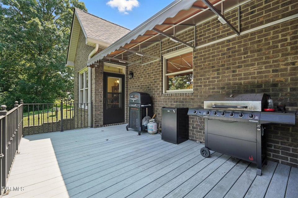 Photo #66: 331 Telford Road