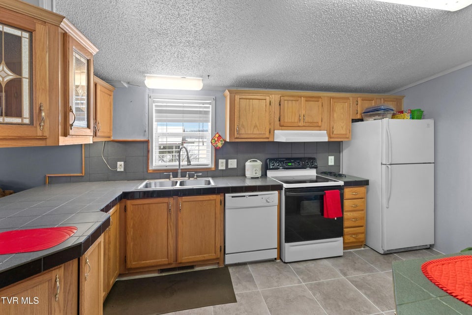 Photo #9: 14240 Warrensburg Road