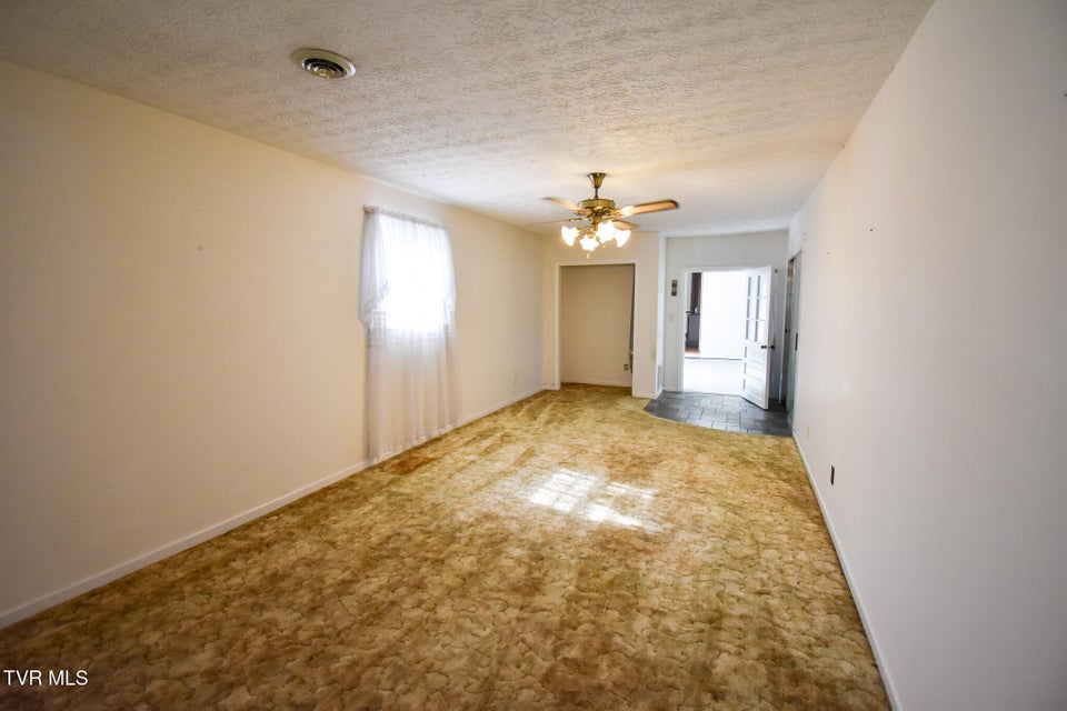 Photo #3: 263 Phyllis Drive