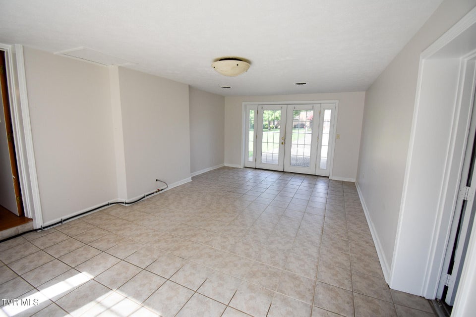 Photo #6: 263 Phyllis Drive