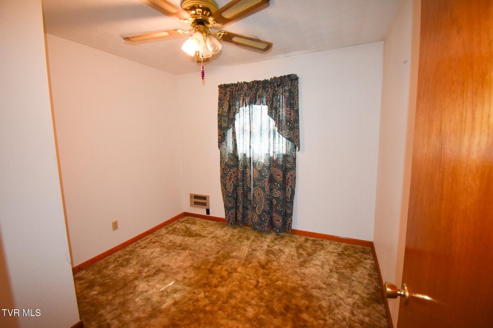 Photo #18: 263 Phyllis Drive