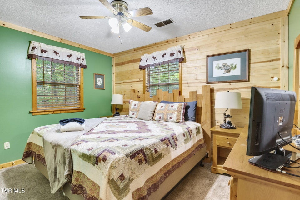 Photo #19: 2025 Ridgecrest Loop Lane