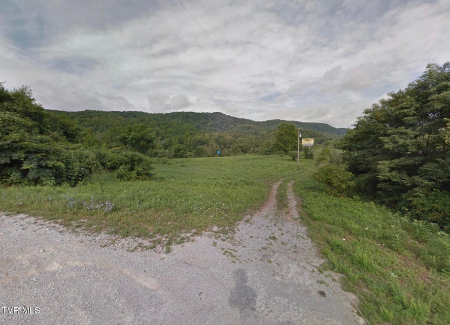 Photo #2: 223 Colonial Lane