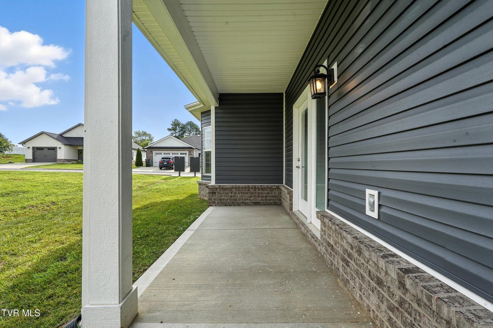 Photo #29: 14 Palmetto Court