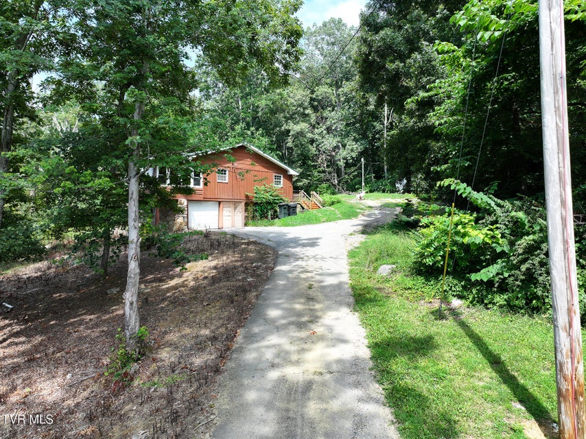 Photo #75: 432 Whirlwind Road