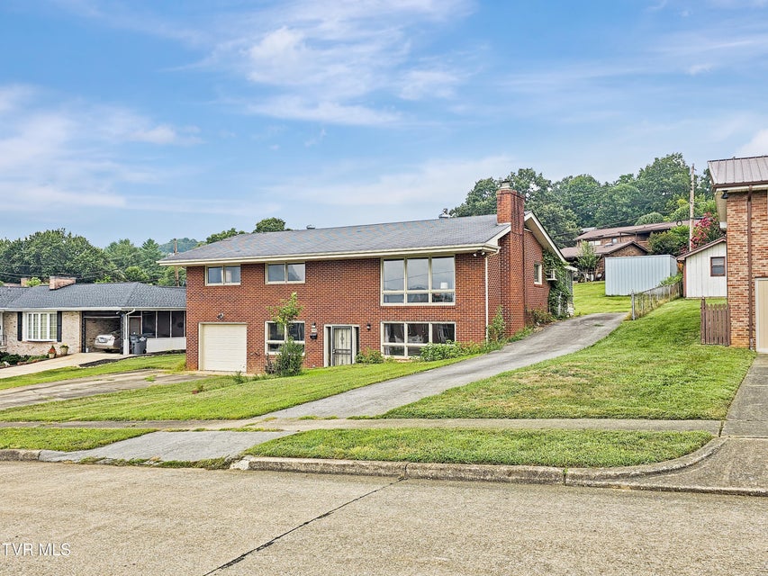 Photo #2: 1008 Lake Street