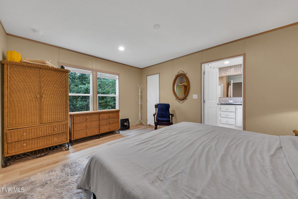 Photo #28: 874 Fairview Road