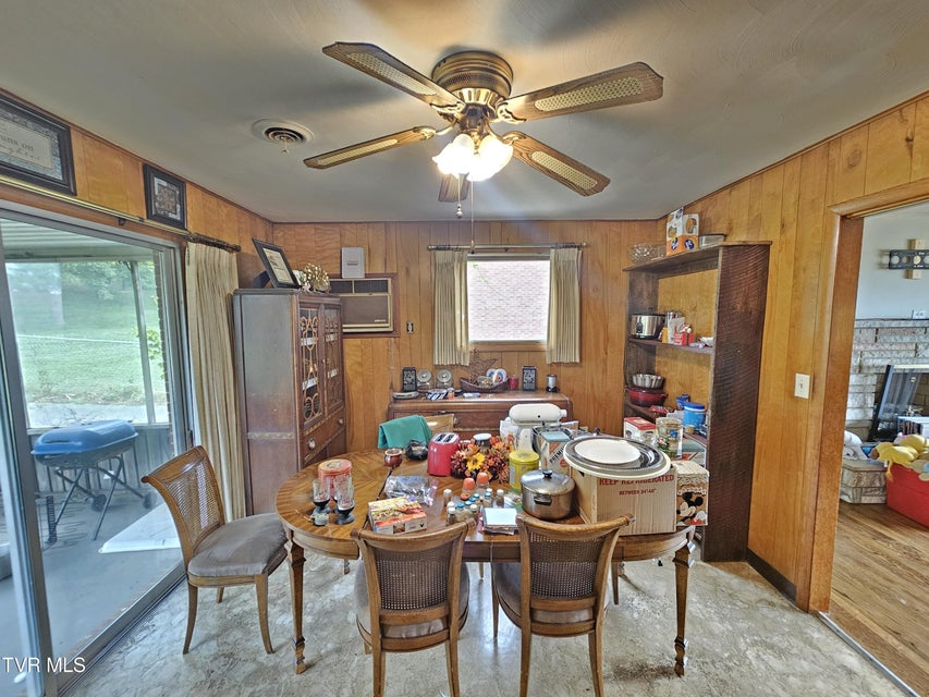 Photo #29: 1008 Lake Street