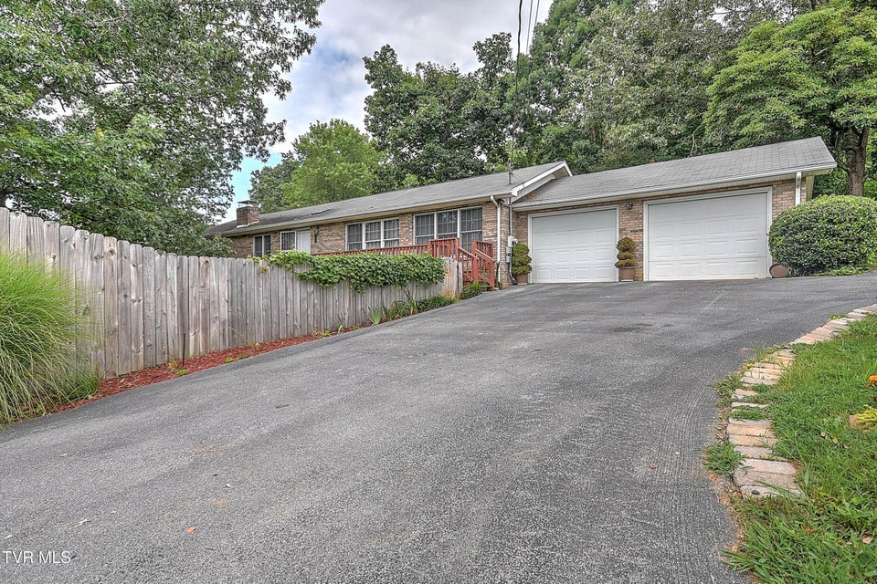 Photo #2: 203 Fairfield Drive