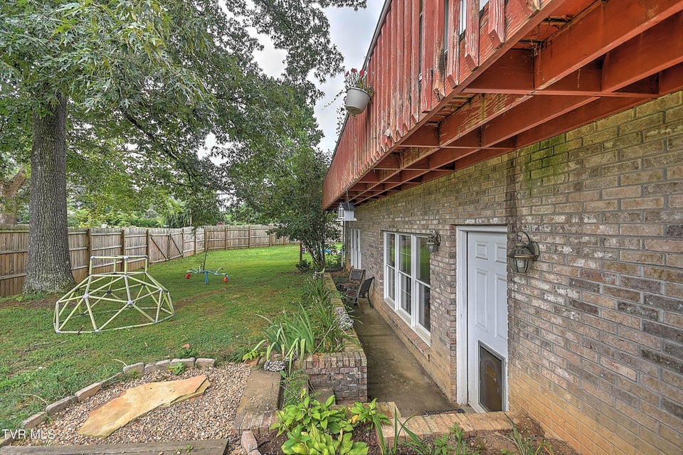Photo #5: 203 Fairfield Drive