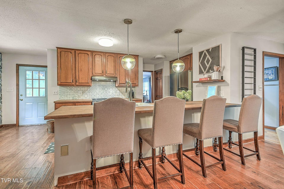 Photo #19: 203 Fairfield Drive