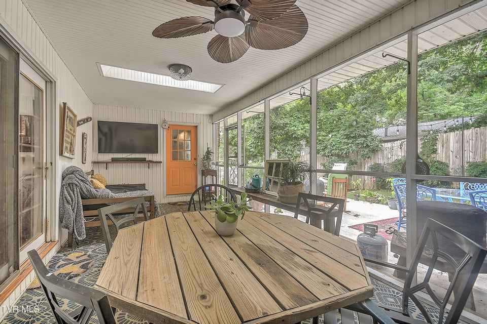 Photo #44: 203 Fairfield Drive