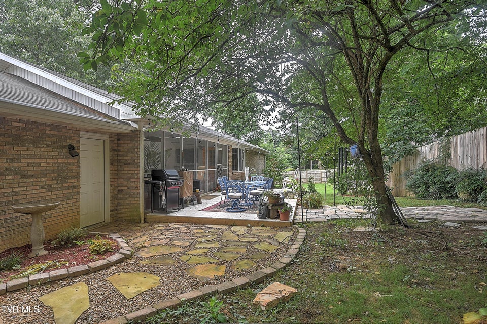 Photo #61: 203 Fairfield Drive