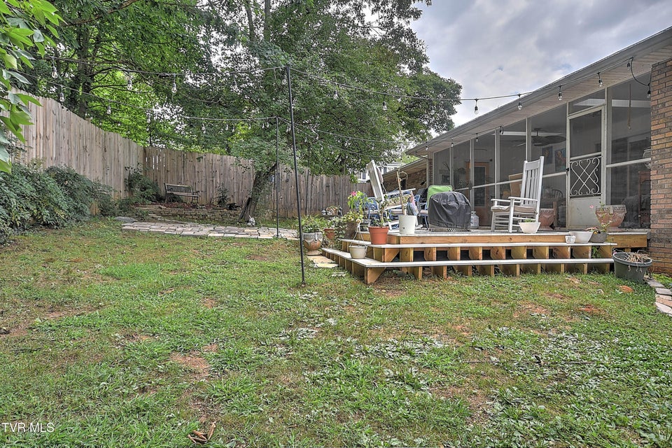 Photo #63: 203 Fairfield Drive