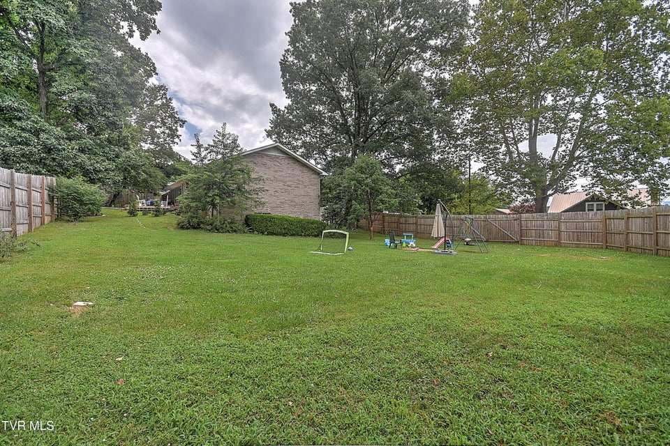 Photo #66: 203 Fairfield Drive