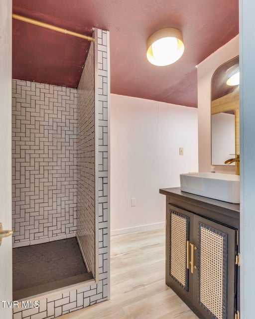 Photo #28: 604 Parkway Boulevard