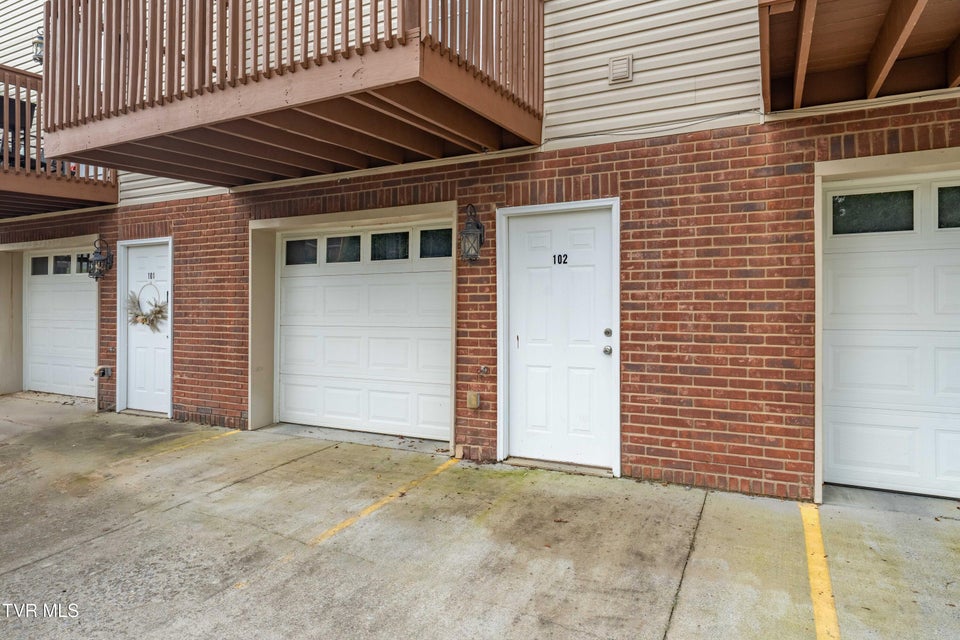 Photo #17: 1113 High Street