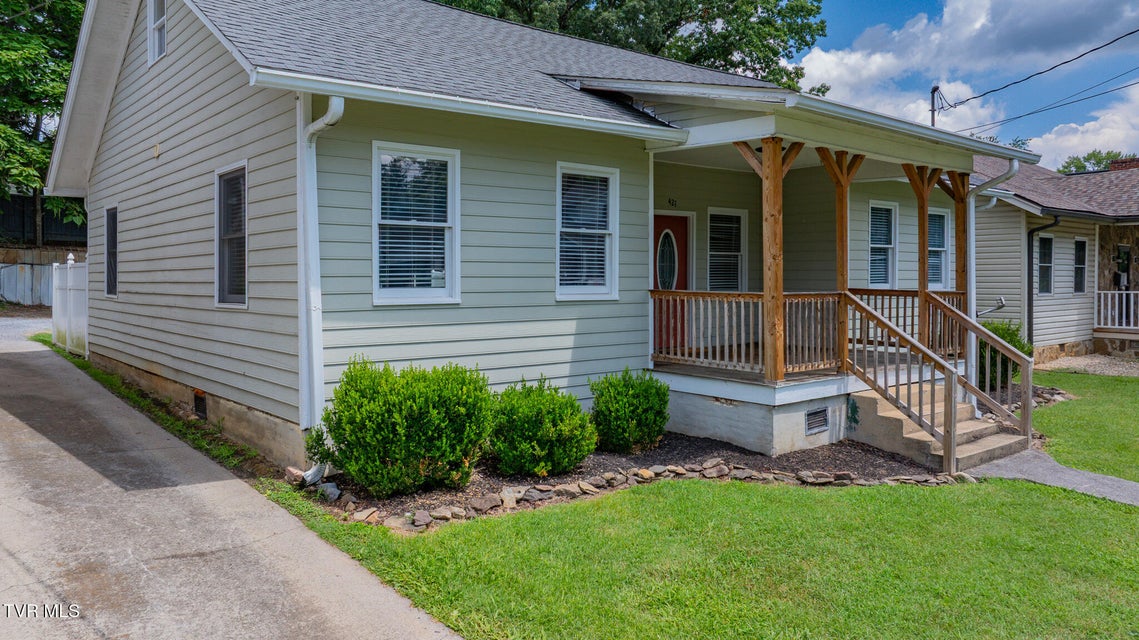 Photo #27: 421 Carolina Avenue