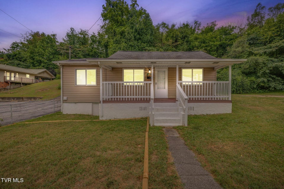 Photo #32: 976 Lynn Garden Drive