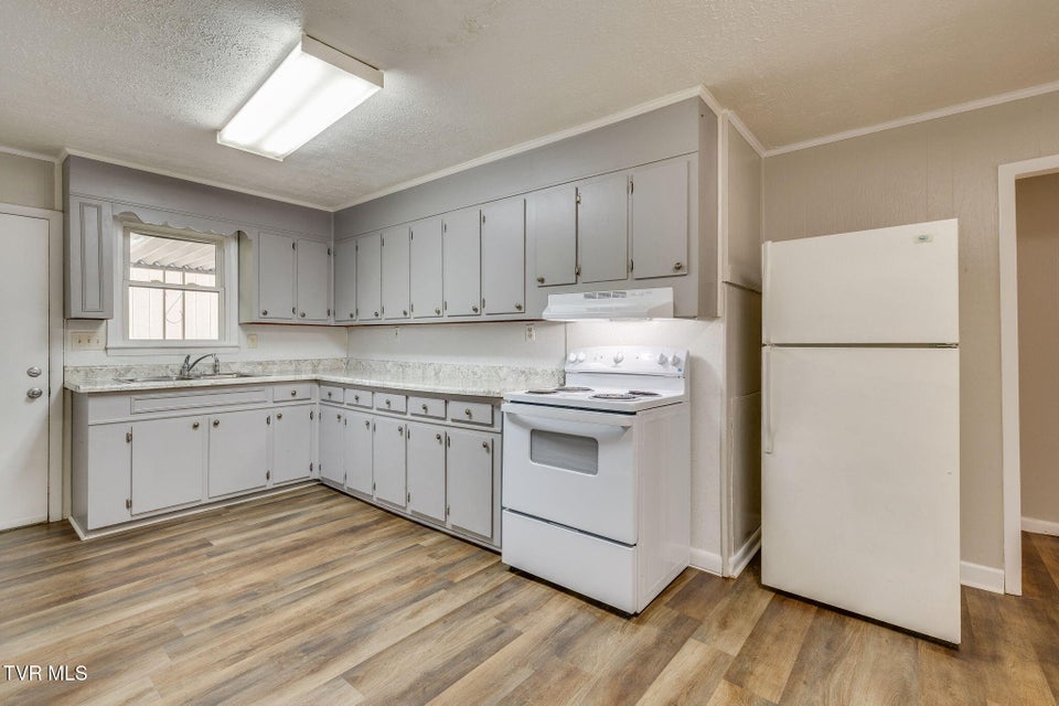 Photo #12: 976 Lynn Garden Drive