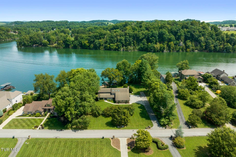 Photo #3: 218 Lake Meadow Drive