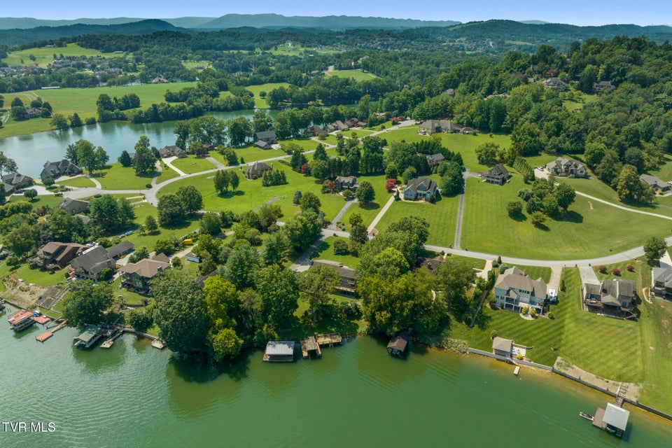 Photo #8: 218 Lake Meadow Drive