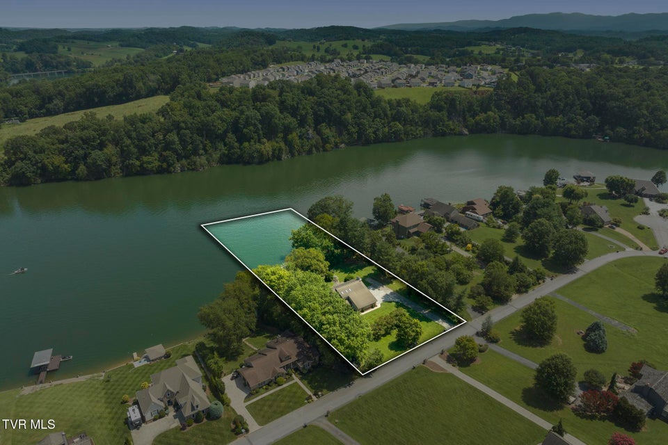 Photo #11: 218 Lake Meadow Drive