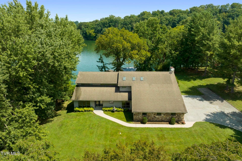 Photo #17: 218 Lake Meadow Drive