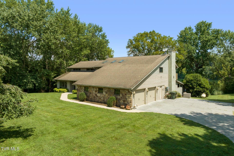 Photo #18: 218 Lake Meadow Drive