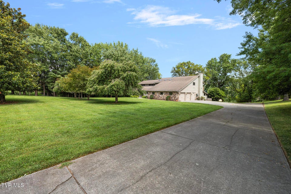 Photo #72: 218 Lake Meadow Drive