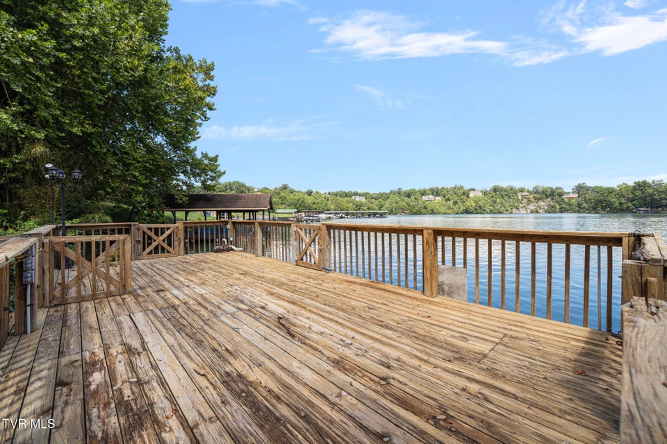 Photo #86: 218 Lake Meadow Drive