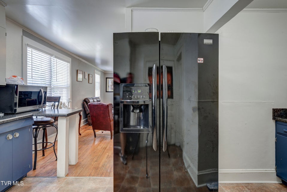 Photo #15: 806 Johnson Avenue