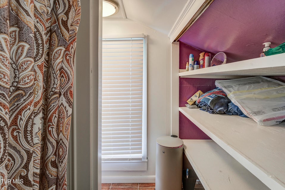 Photo #28: 806 Johnson Avenue