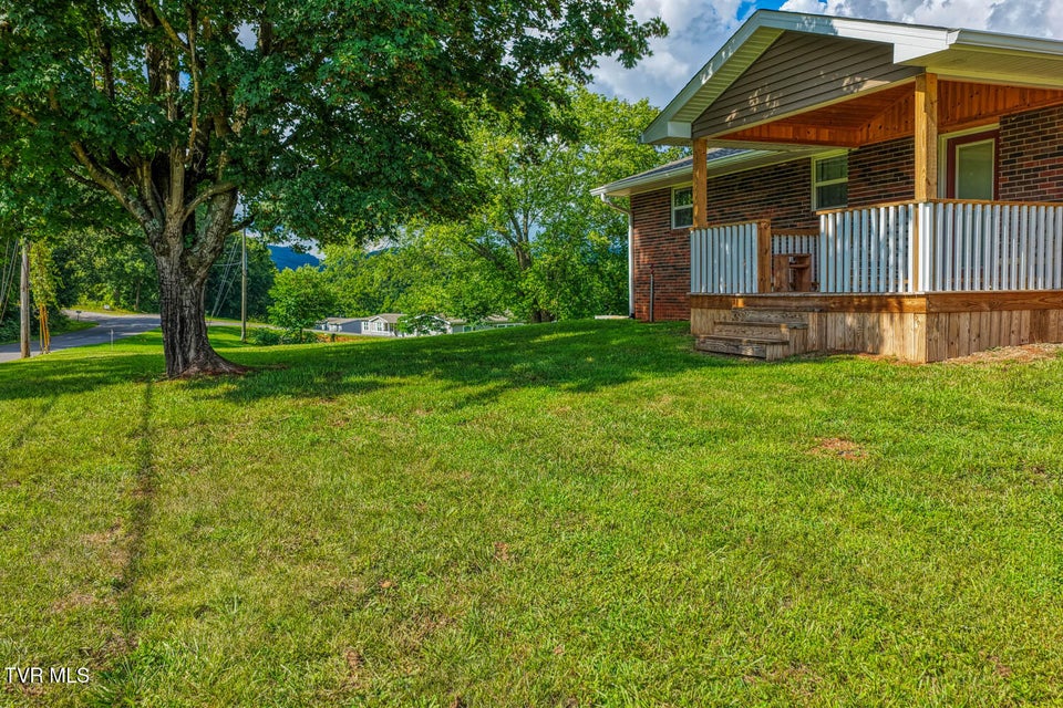 Photo #40: 188 Meadow View Road