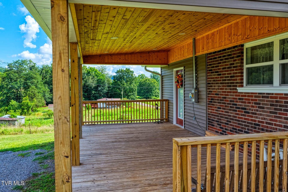 Photo #46: 188 Meadow View Road